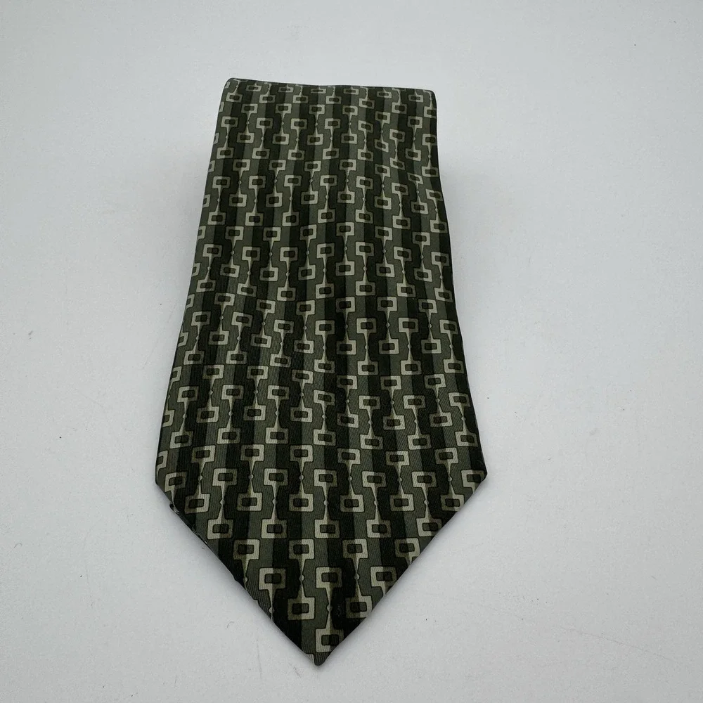 Gucci Green Geometric Silk Tie‎ 4 Inch 58 Inch Made In Italy Luxury